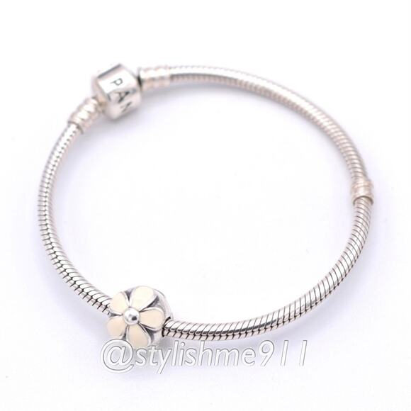 Authentic PANDORA Darling Daisies Clip with White Enamel - 791259EN12 - Picture 6 of 14